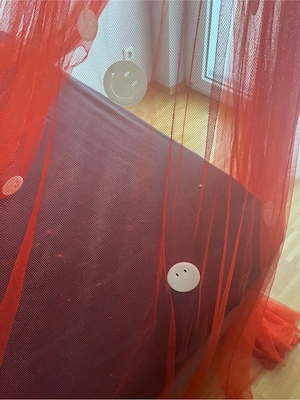 Mosiktonetz orange mit weißen Smileys für Kinderbetten Bild 6