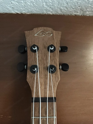 Ukulele (inkl. Tasche) Bild 4
