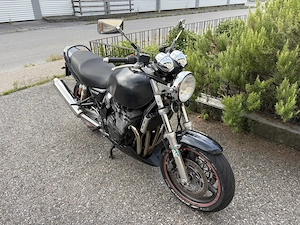 Suzuki GSX 750 Inazuma A2 Bild 2