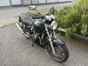 Suzuki GSX 750 Inazuma A2 Bild 4