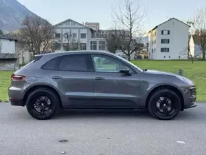 Porsche Cayenne Bild 3