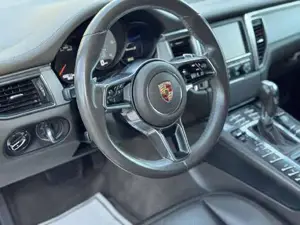 Porsche Cayenne Bild 4