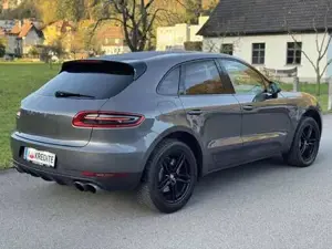Porsche Cayenne Bild 9