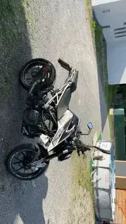 KTM Duke 390 Baujahr 2021 Bild 3