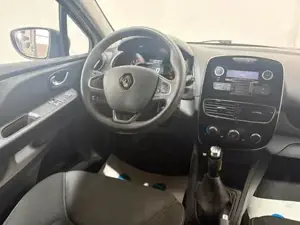 Renault Clio Bild 7