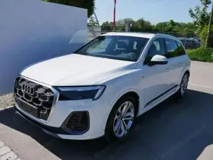 Audi Q7 S line 45 TDI*4X4*AHK*LED*7-SITZE*20 ZOLL*PANO*...