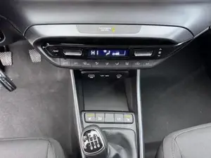 Hyundai i20 Family 66 kW (90 PS), Schaltgetriebe, Frontantrieb Bild 9