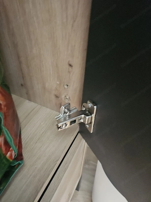 kleiderschrank  Bild 2