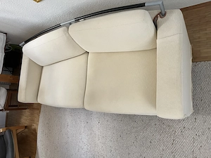gratis, Cremefarbiges Sofa, gebraucht aber gemütlich  Bild 2