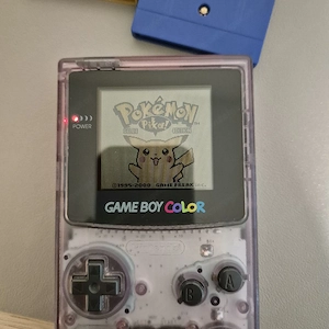 Gameboy Color und Pokemon Spiele Bild 3