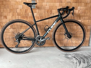 Cube Attain Rennrad   Rahmengröße 47 cm