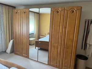 Schlafzimmer komplett Bild 4