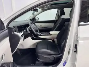 Hyundai TUCSON Premium PHEV PANO SHZ v+h 18 ALU 1.6 T-GDi PHEV... Bild 10