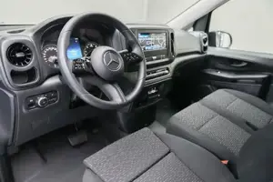 Mercedes-Benz Vito 116 CDI 4x4 Tourer PRO Lang SpurW SpurH Bild 4