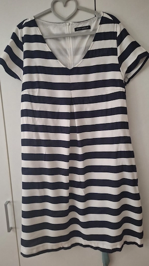 Schönes Kleid  Bild 2