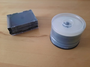 CD     DVD  und Hüllen