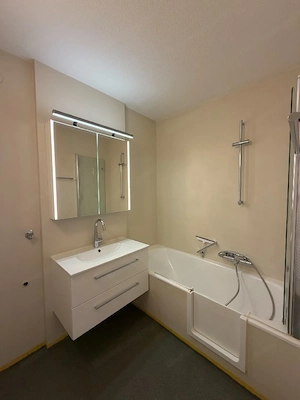 ruhige sonnige 3,5 Zimmer Wohnung in Bregenz Seenähe neu renoviert Bild 8