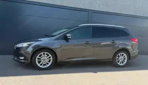 Ford Focus Traveller 1,6 TDCi Trend Kombi   Family Van (2015) Bild 2