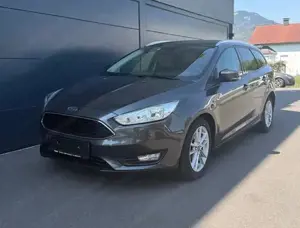 Ford Focus Traveller 1,6 TDCi Trend Kombi   Family Van (2015) Bild 3