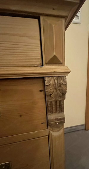 Schöne, alte Kommode zu verkaufen Bild 2