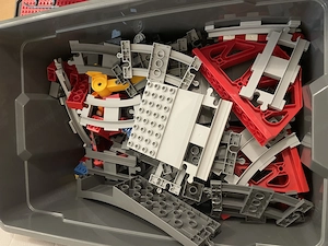 Große Kiste Duplo Zug  Bild 3