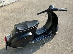 Vespa 125 Primavera ET3 Bild 3