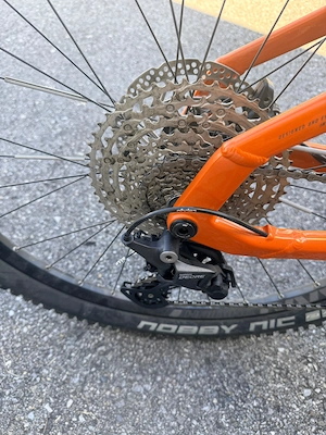 Verkauft wird ein tolles Haibike gekauft 2023 sehr selten gefahren 