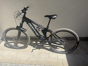 Fully E bike Cube  Bild 5