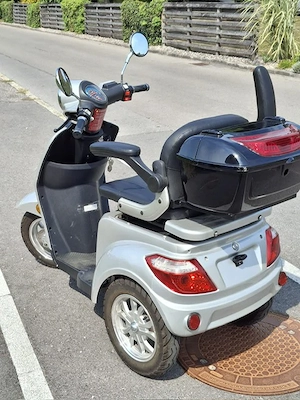 Seniorenmobil neuwertig