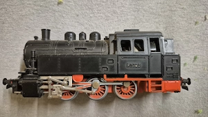 Modelleisenbahn Lok Stromabnehmer fehlt