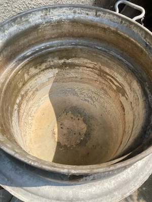 Waschkessel, Wurstkessel, Schlachtkessel. Bienenwaben Rähmchen reinigen Bild 3