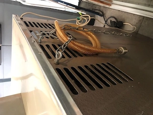 Kühlschrank mit Schankanlage