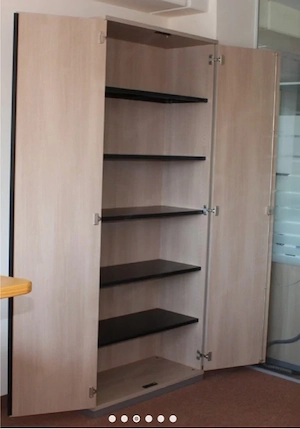 Sedus Dreier-Schreibtischinsel und Büroschränke Bild 3