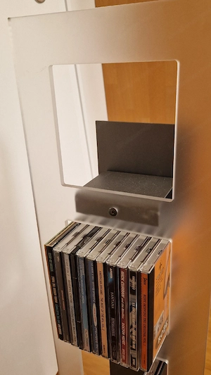 CD-Ständer aus Acrylglas und Metall Bild 3