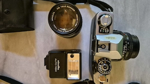 Minolta XG1 Spiegelreflexkamera funktionsbereit mit Zubehör Bild 2