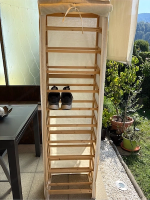 Schuhregal mit Stoffabdeckung, 175x50x35cm  zu verschenken