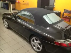 Porsche 911 (996) Carrera 4 Cabrio   305 PS, schwarz schwarz, Hardtop