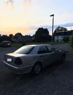 Mercedes C220 CDI | Baureihe W202 | Baujahr 1999, gültiges Pickerl (11  + 4)