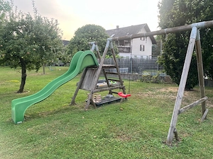 Schaukel mit Rutsche (Gratis)