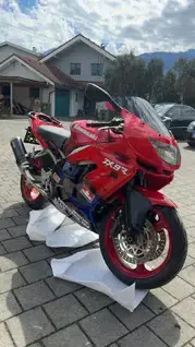Kawasaki Ninja zx9r