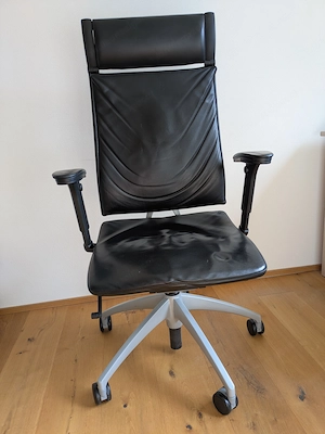 zu verschenken - Bürostuhl aus Leder