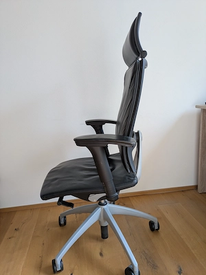 zu verschenken - Bürostuhl aus Leder Bild 2