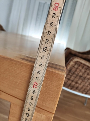 Hochwertiger Esstisch aus Holz mit 4 Stühlen Bild 6