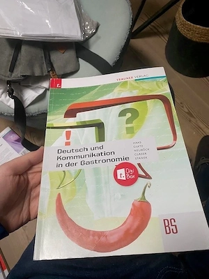 Lehrbuch "Deutsch und Kommunikation in der Gastronomie" an österreichischen Berufsschulen