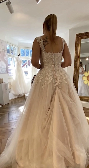 Wunderschönes Brautkleid von Ladybird  Bild 2