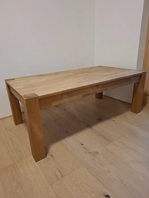 Couchtisch aus massiv Holz