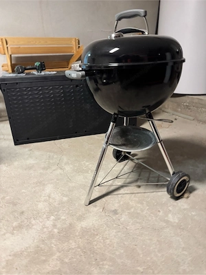 Weber Classic Kettle 47 cm Bild 2