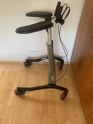 Gehwagen Lauflernwagen für Erwachsene Bild 3