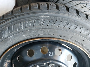 4 Winterreifen mit Stahlfelgen, 165 70 14 Lochkreis 4x100 mit 6 bis 7mm Profil Bild 2