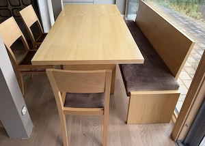 Esstischgruppe der Firma Pabneu in Kernbuche Bild 2